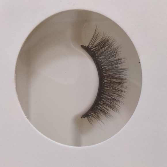 New! Static Nails Magnetic Lash Set - Picture 4 of 6